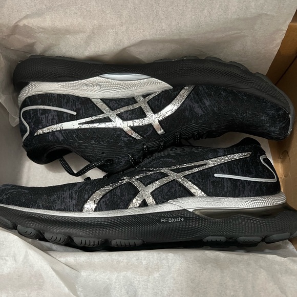 Gel Nimbus 24 Platinum Limited Edition - Picture 5 of 6